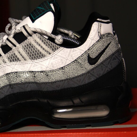 Size 12 - Nike Air Max 95 SE Day of the Dead - Picture 3 of 8